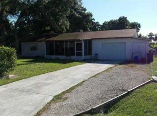 2465 28th Ave SW, Vero Beach, FL 32968