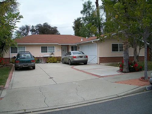 1372 Richard St Photo 1