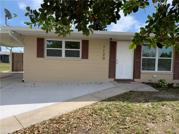 1120 Vineyard St, Lehigh Acres, FL 33936