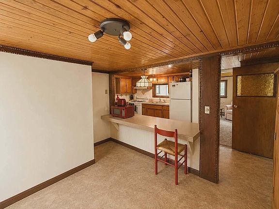 5th image of 3908 Valley ROAD