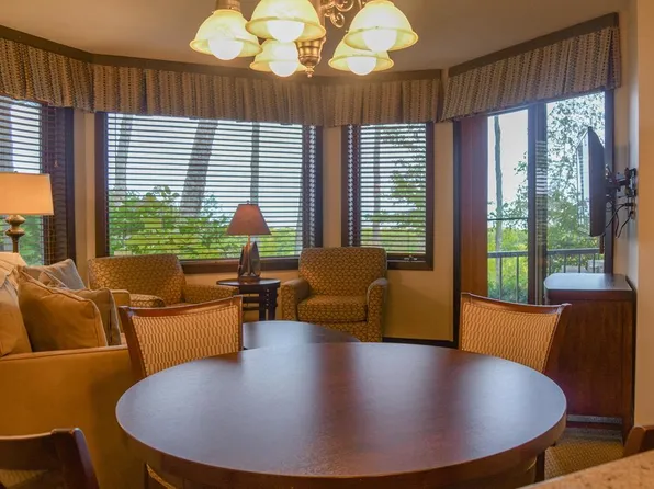 4920 N Landmark Cir Unit 2109, Egg Harbor, WI 54209