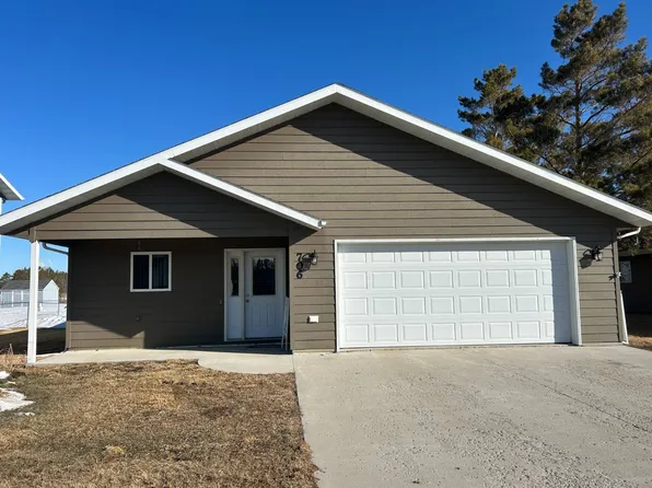 706 Preserve Place Rd, Bottineau, ND 58318