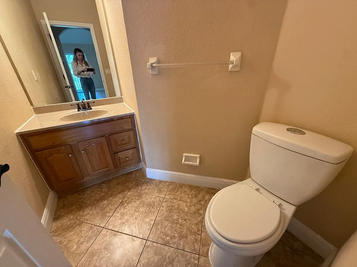 Ashley Court 3725-08 - Ashley Court 3725-08 — Photo 3