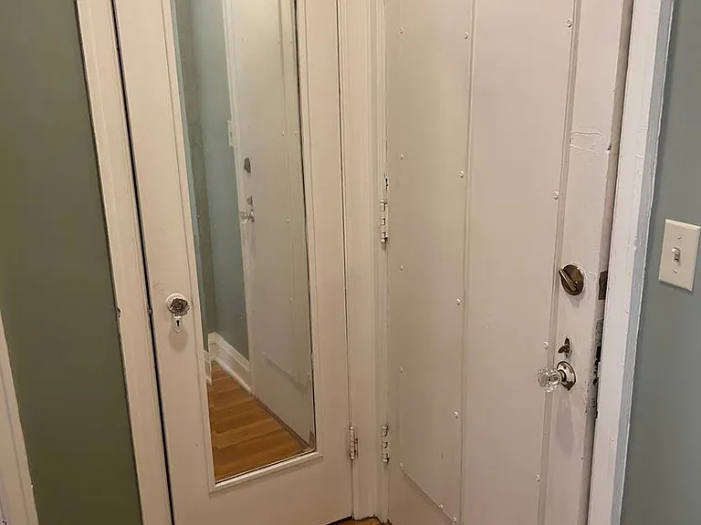Taylor Apartments — Photo 19