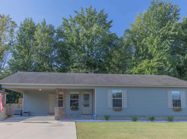 602 Elizabeth Dr, Paragould, AR 72450