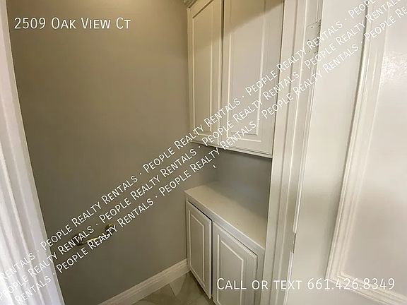 5th image of 2509 Oak View Ct