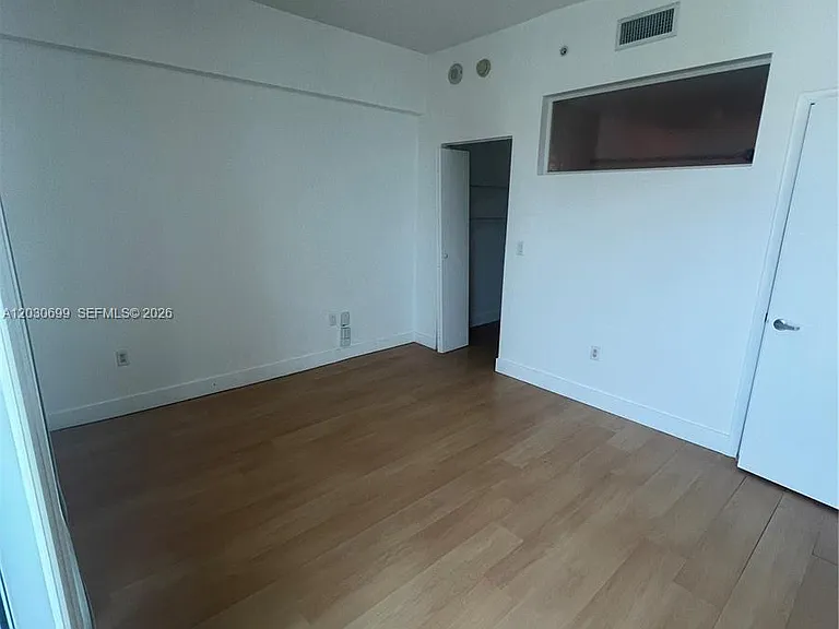 350 NE 24th St #407 — Photo 6