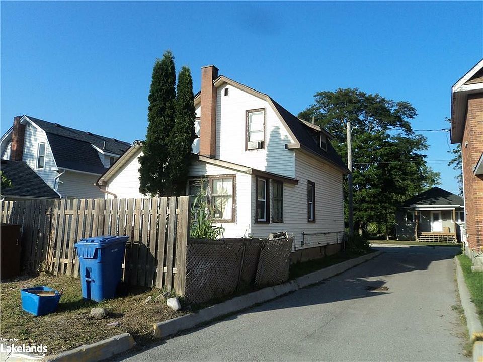 2nd image of 23 Albert St S