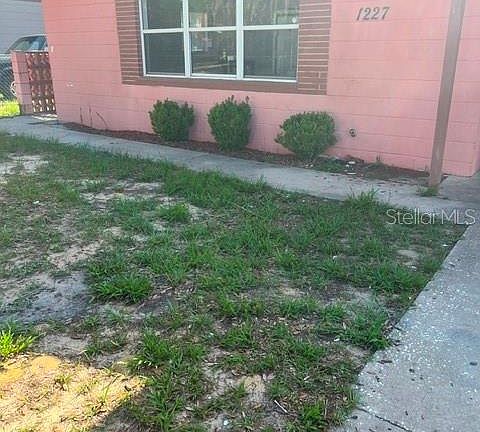 2nd image of 1227 SE 19th Ter