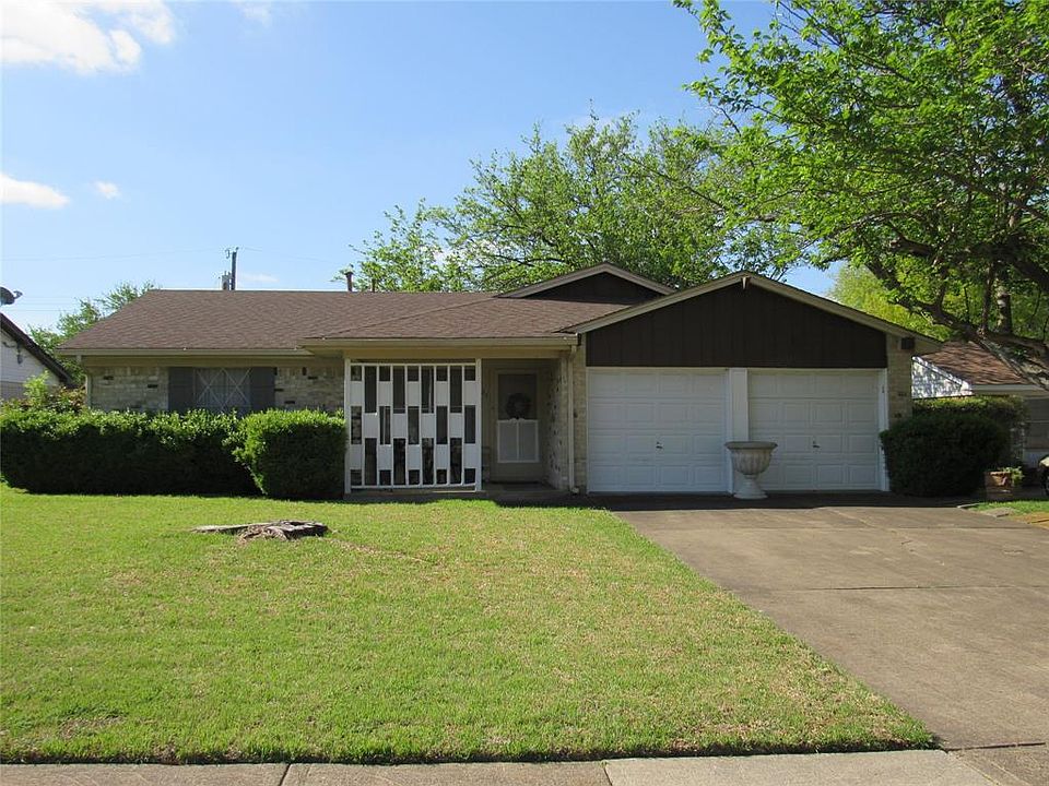 1st image of 621 Cambridge Dr