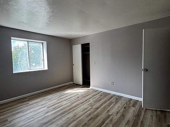 4th image of 367 S Beechgrove Rd