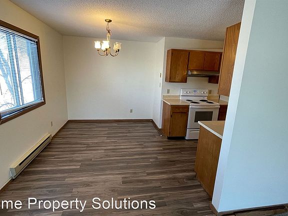 5th image of 2837 20th Ave S #11474468