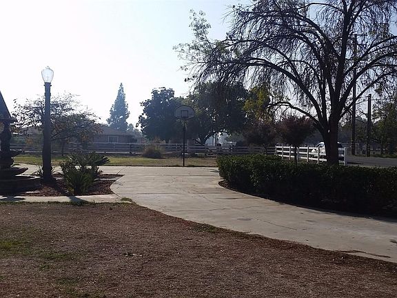 5th image of 11135 13th Ave