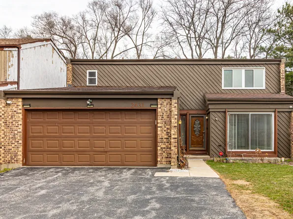 2431 Cobblewood Dr, Northbrook, IL 60062