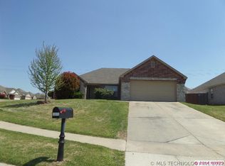 3913 S 216th East Ave, Broken Arrow, OK 74014