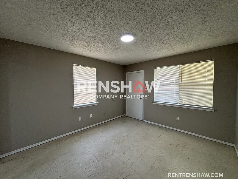 2 bed, 1.0 bath, $795 — Photo 3