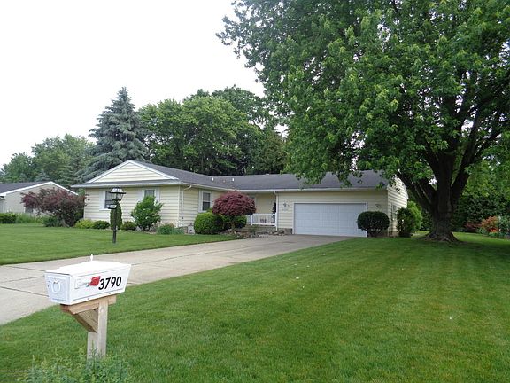 2nd image of 3790 Bush Gardens Ln