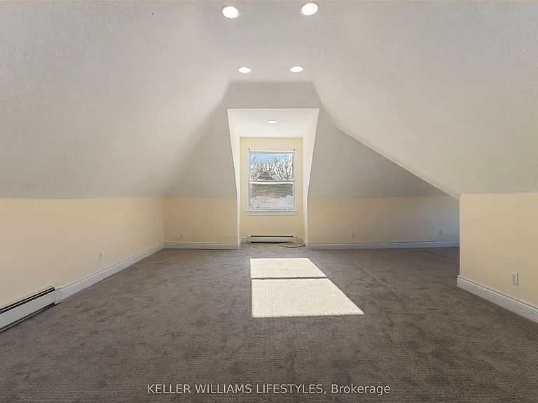79 Beaconsfield Ave #2 — Photo 18