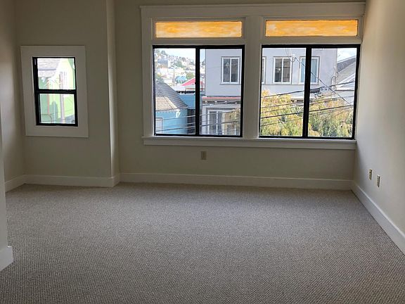 3rd image of 23 Cotter St Floor 3-27