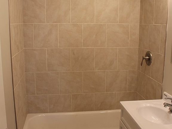 5th image of 3415 163rd St
