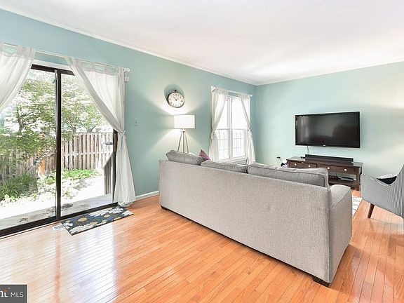 4th image of 9608 Scotch Haven Dr