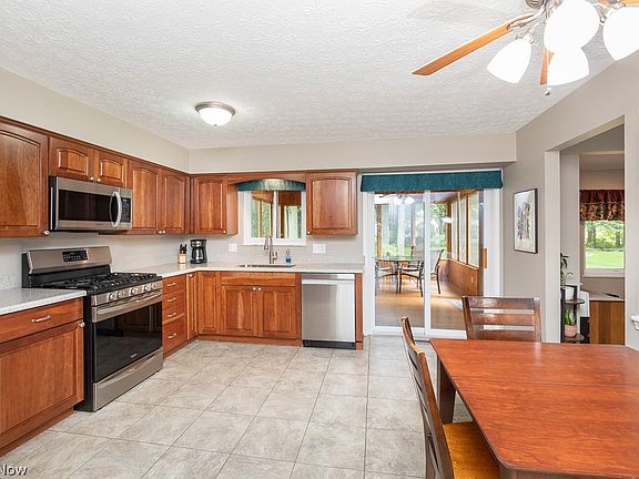 2nd image of 26932 Greenbrooke Dr
