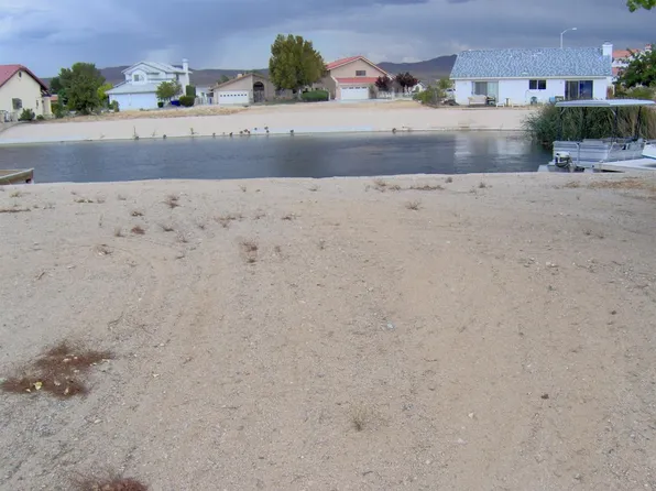 26422 Edgewater Ln, Helendale, CA 92342