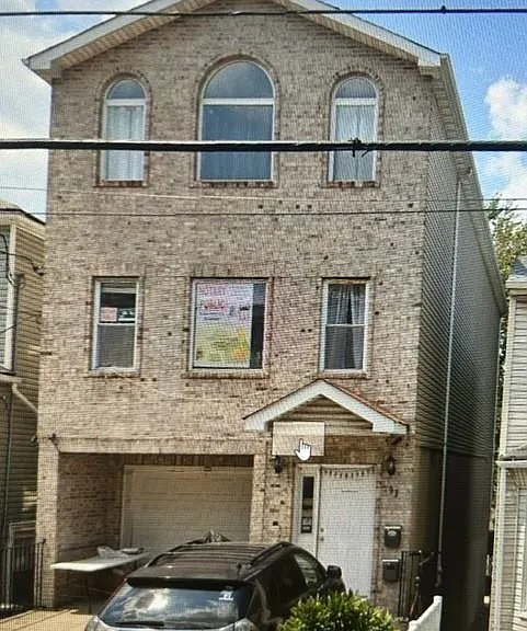 93 Western Ave #2 — Photo 1