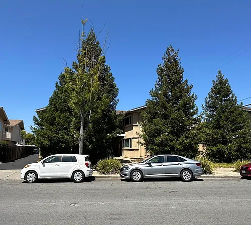 697 Grand Coulee Ave #6 Photo 1