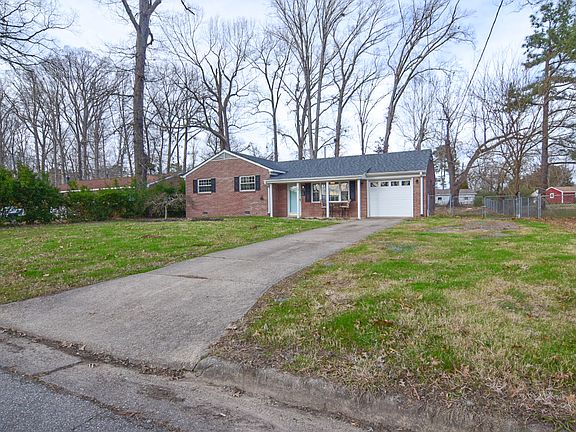 2nd image of 6 Helen Dr