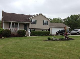 6120 Gardner Rd, Spring Grove, PA 17362