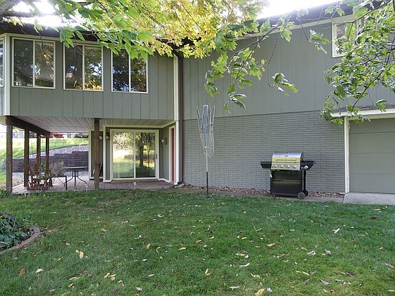 Covered patio & lower garage
