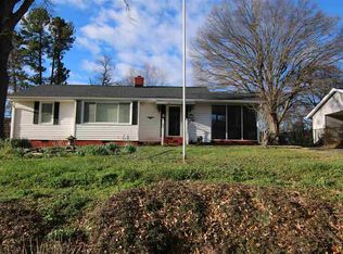 720 Magness Dr, Spartanburg, SC 29303