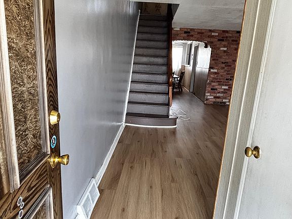 2nd image of 2824 Tyson Ave