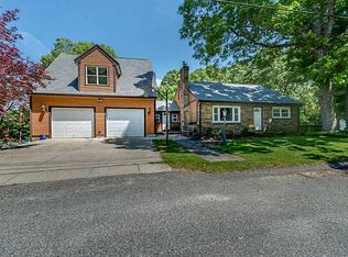 684 Jillson Ave, Woonsocket, RI 02895