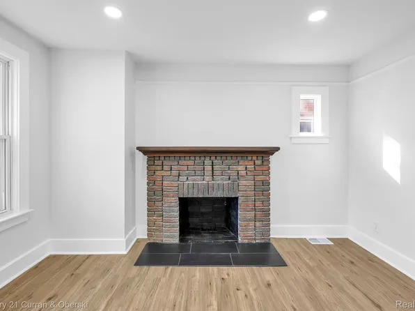 15361 Indiana St, Detroit, MI 48238