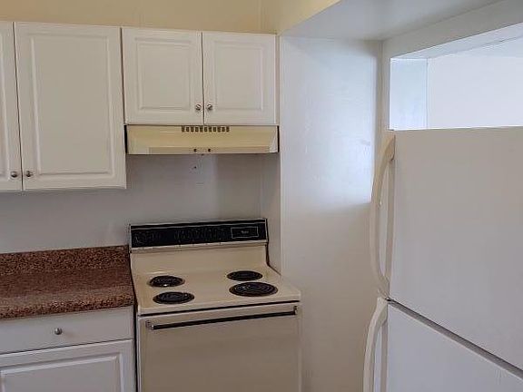 3rd image of 5316 Carolyn Cir