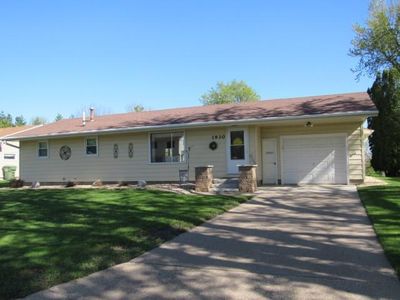 1930 Dorathea Blvd, Worthington, MN, 56187