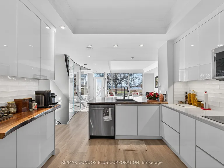 5 Marine Parade Dr #Townhouse 125 — Photo 14