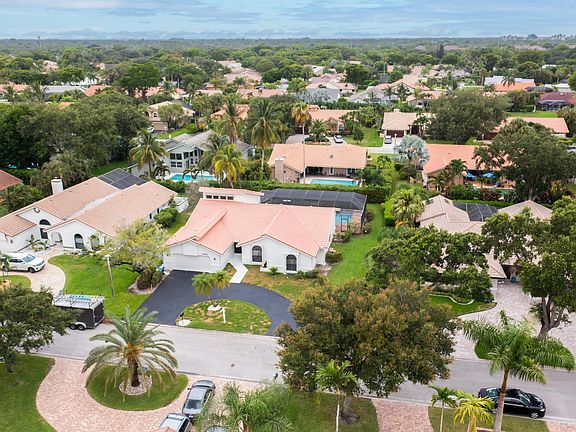 3rd image of 8640 NW 53rd Court