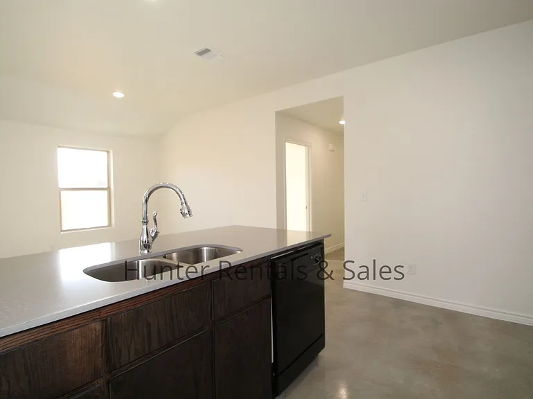 1810B Ponca Trce — Photo 9