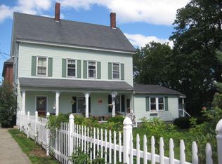 33 Middle St #B, Wiscasset, ME 04578