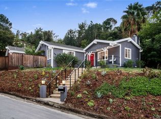 3895 Berry Dr, Studio City, CA 91604