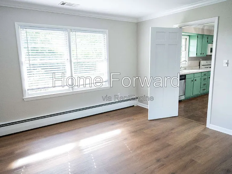 517 N 3rd St — Photo 6