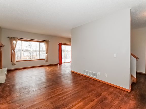 4th image of 6475 207th St N