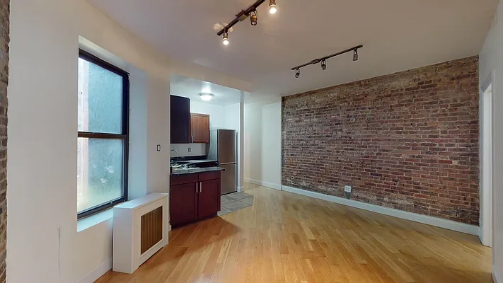 Rented by Bond New York | media 34