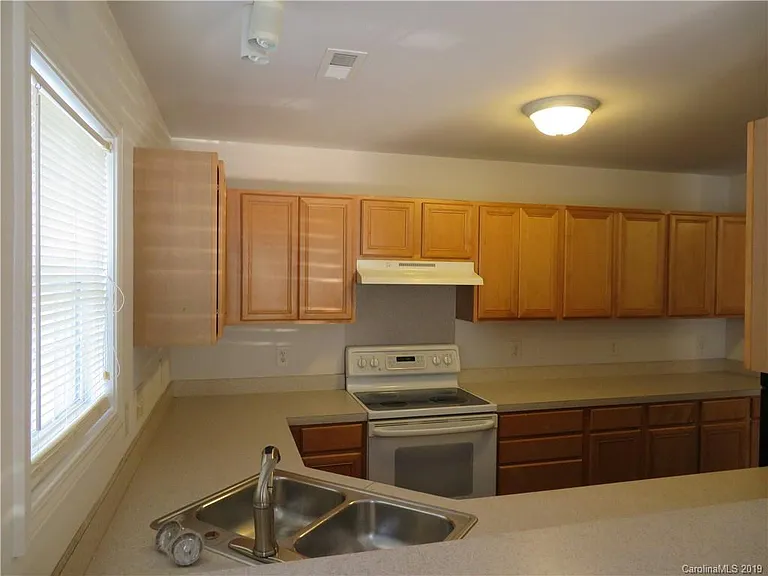 6206 Ginkgo Ln — Photo 5