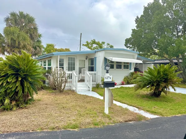 1274 Independence Dr, Daytona Beach, FL 32119