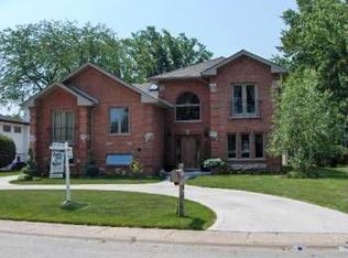2635 Wesley Ave, Berwyn, IL 60402