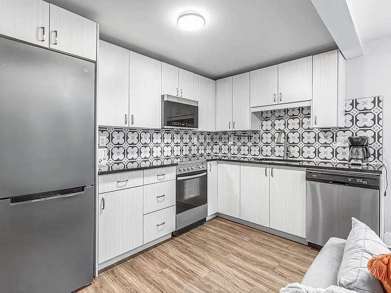 388 Chapel St #3 — Photo 7